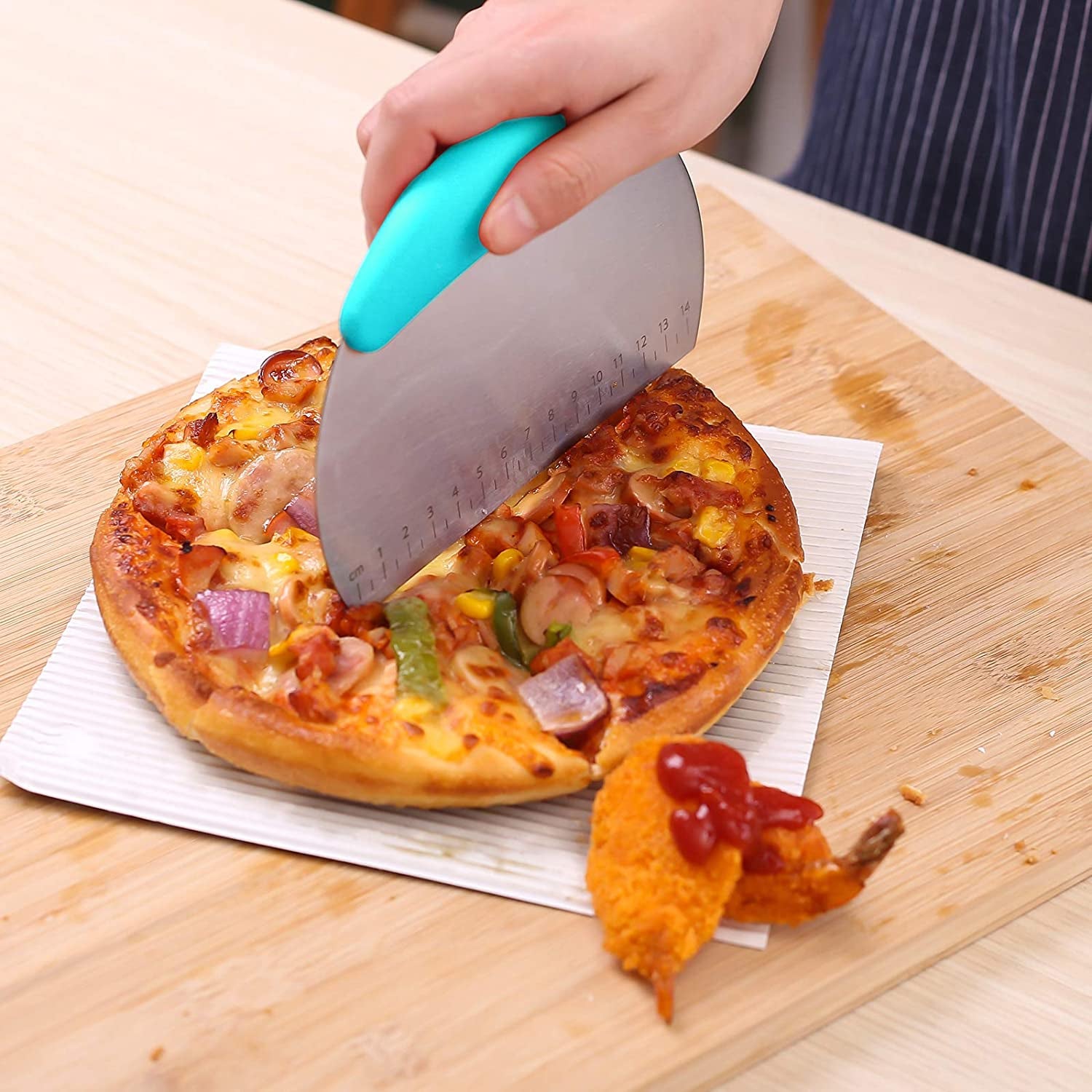 1 Pcs Dough Pastry Scraper Chopper/Stainless Steel Dough Scraper Cutter with Ergonomic Rubber Non-Slip Grip/Dough Scraper Cutter/Pro Pastry Pizza Cutter Chopper (Blue)